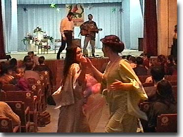 �������